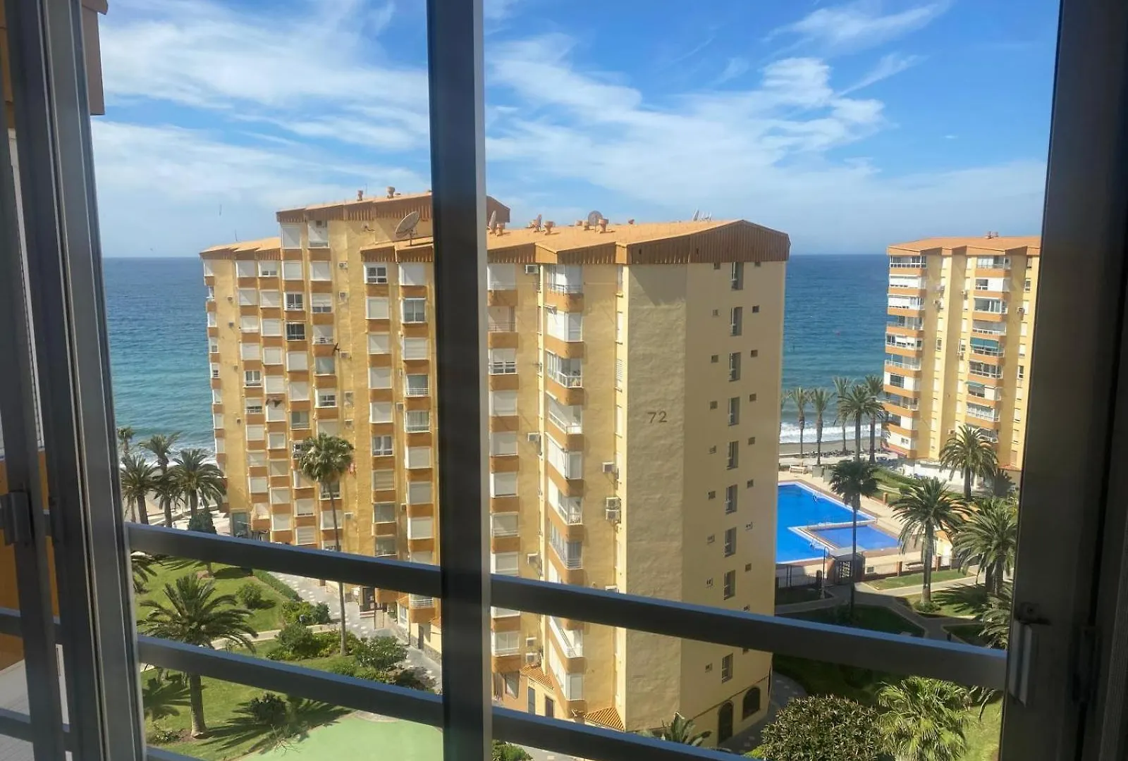 Ocean Breeze Apartment Algarrobo Costa 0*,  Испания